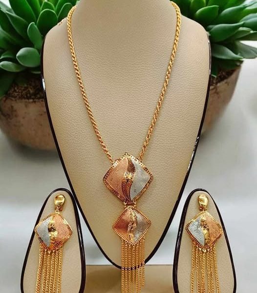 Dubai Gold Polish Chain with Earrings