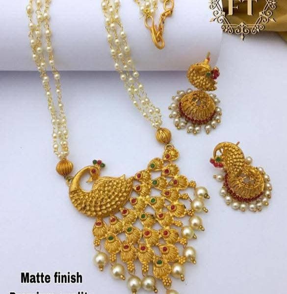Gold plated & Paarl Mala set
